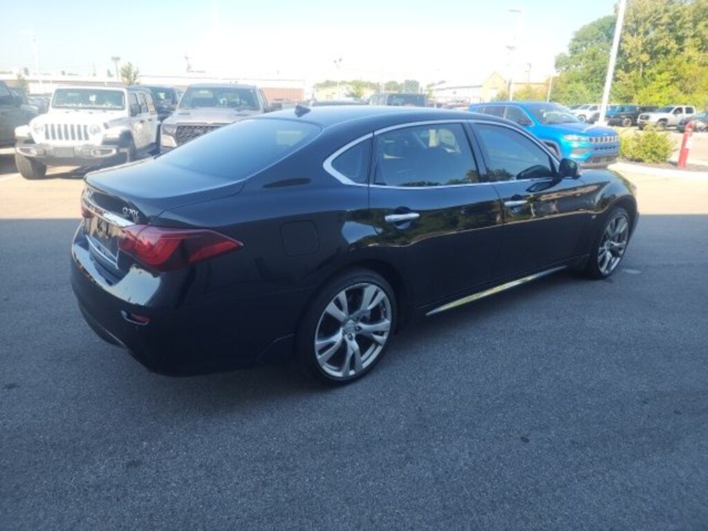 Used 2016 INFINITI Q70L 3.7X Sedan