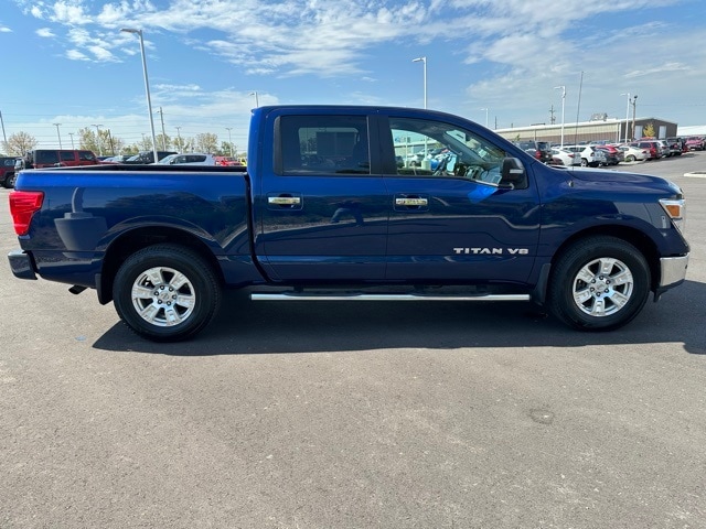 Used 2019 Nissan Titan SV with VIN 1N6AA1E52KN516553 for sale in Greenfield, IN