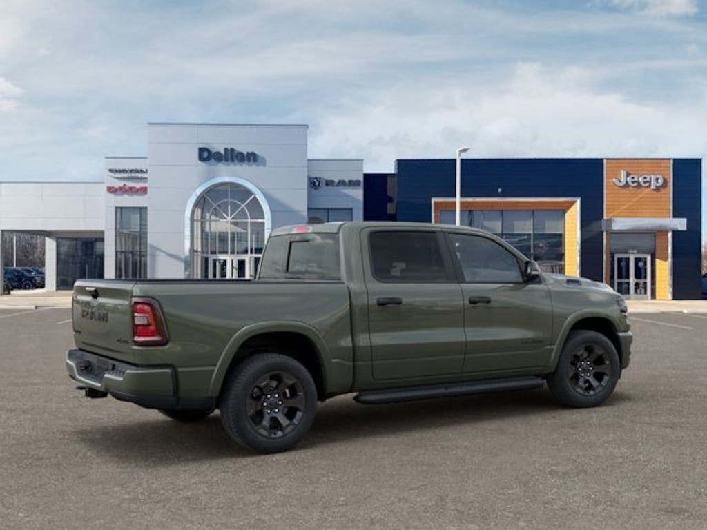 New 2026 Ram 1500 BIG HORN CREW CAB 4X4 5'7 BOX Pickup