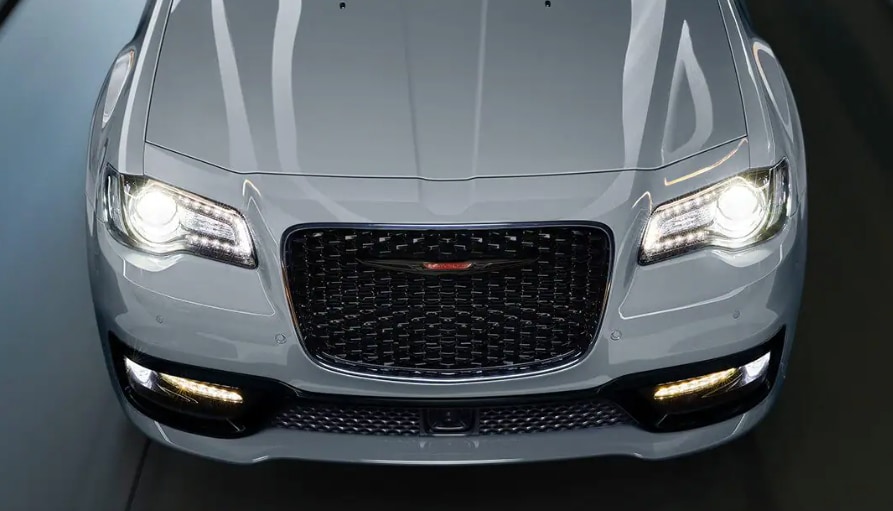 hood of 2022 CHRYSLER 300