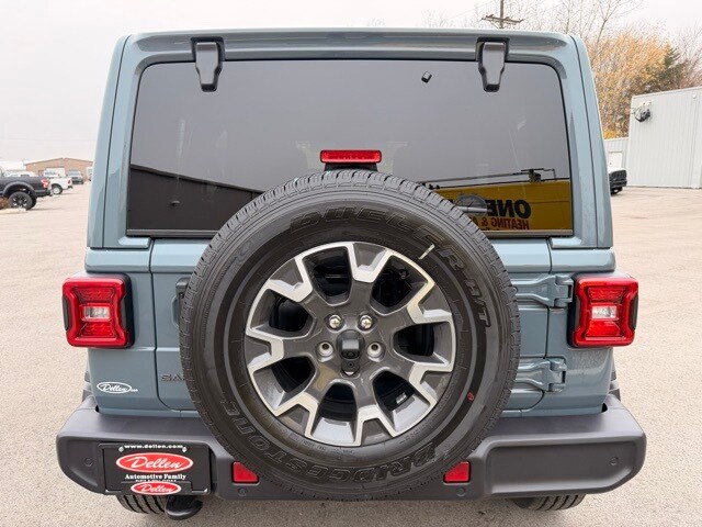 2026 Jeep Wrangler Sahara photo 4