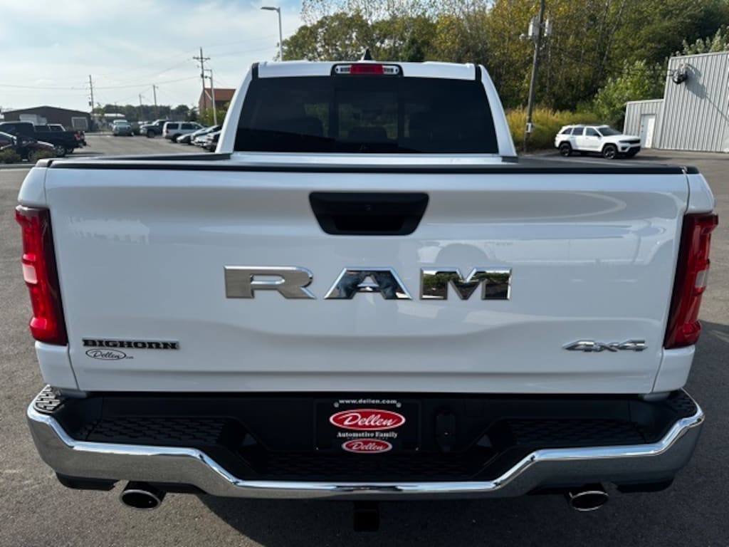 New 2026 Ram 1500 BIG HORN CREW CAB 4X4 5'7 BOX Pickup