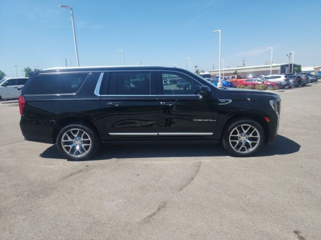 Used 2021 GMC Yukon XL Denali SUV