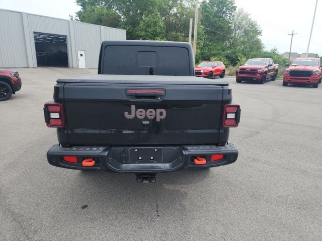 Used 2024 Jeep Gladiator Mojave Truck Crew Cab