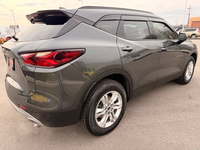 2019 Chevrolet Blazer Base 2LT photo 3