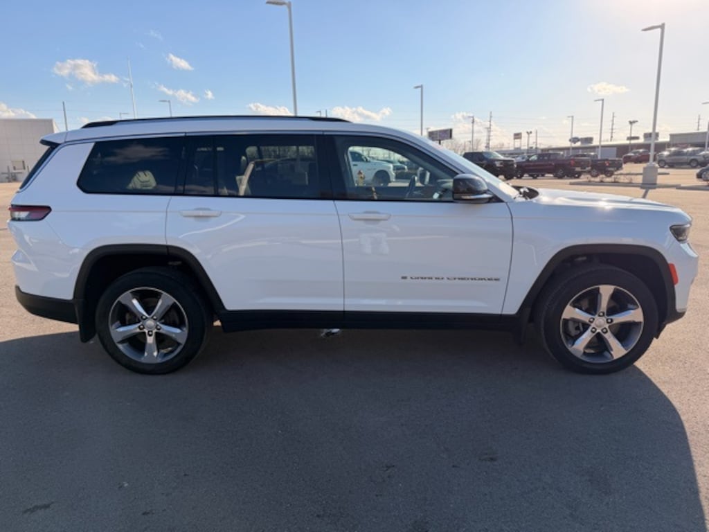 Used 2022 Jeep New Grand Cherokee Limited SUV