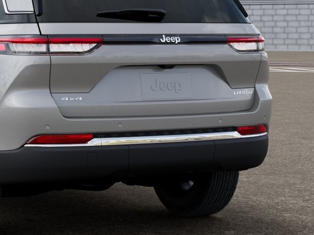 2026 Jeep Grand Cherokee Laredo - Photo 13