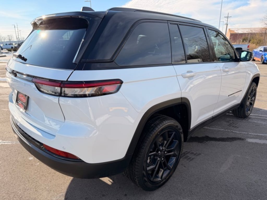 New 2025 Jeep Grand Cherokee LIMITED 4X4 Sport Utility