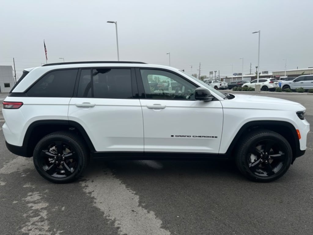 New 2025 Jeep Grand Cherokee LIMITED 4X4 Sport Utility