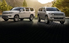 Side by Side Comparison of 2022 Jeep Wagoneer and Grand Wagoneer