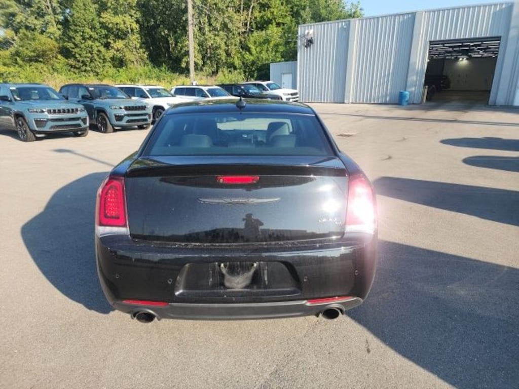 Used 2023 Chrysler 300 C Sedan