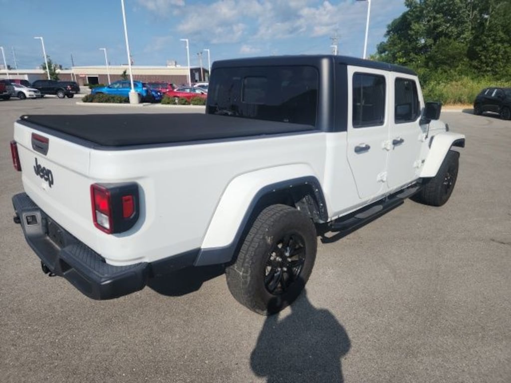 Certified 2022 Jeep Gladiator Sport Truck Crew Cab