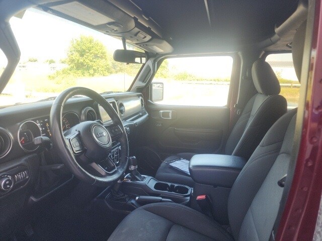 2021 Jeep Gladiator Sport photo 3