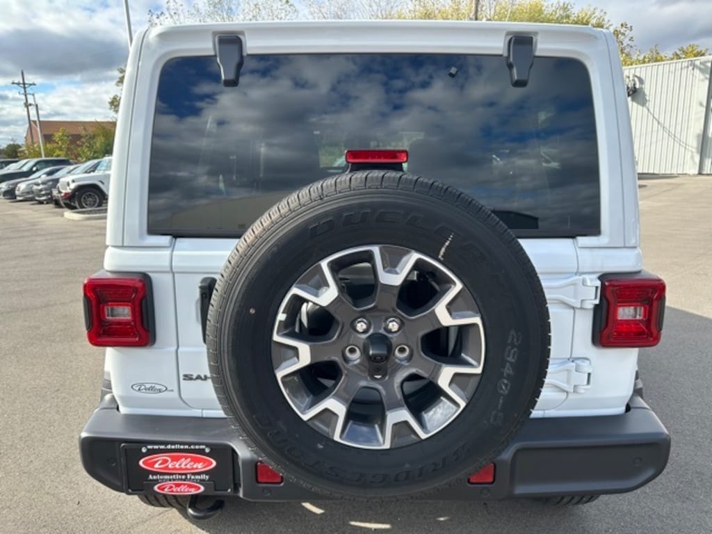 New 2026 Jeep Wrangler 4-DOOR SAHARA Sport Utility