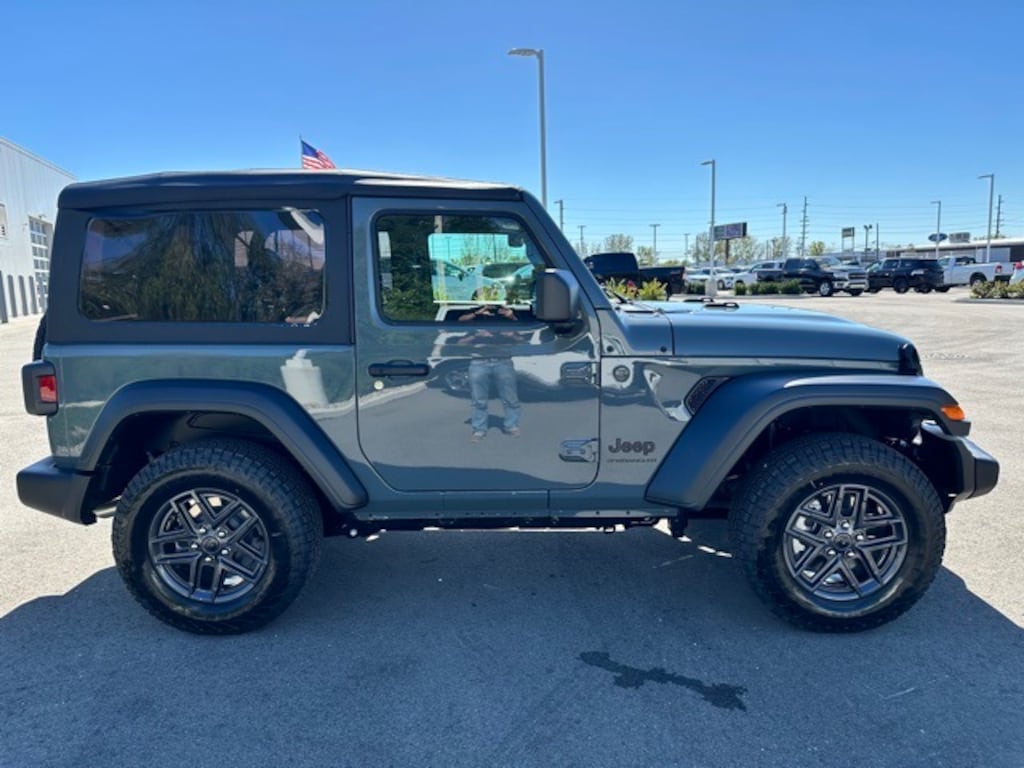 New 2026 Jeep Wrangler 2-DOOR SPORT S Sport Utility
