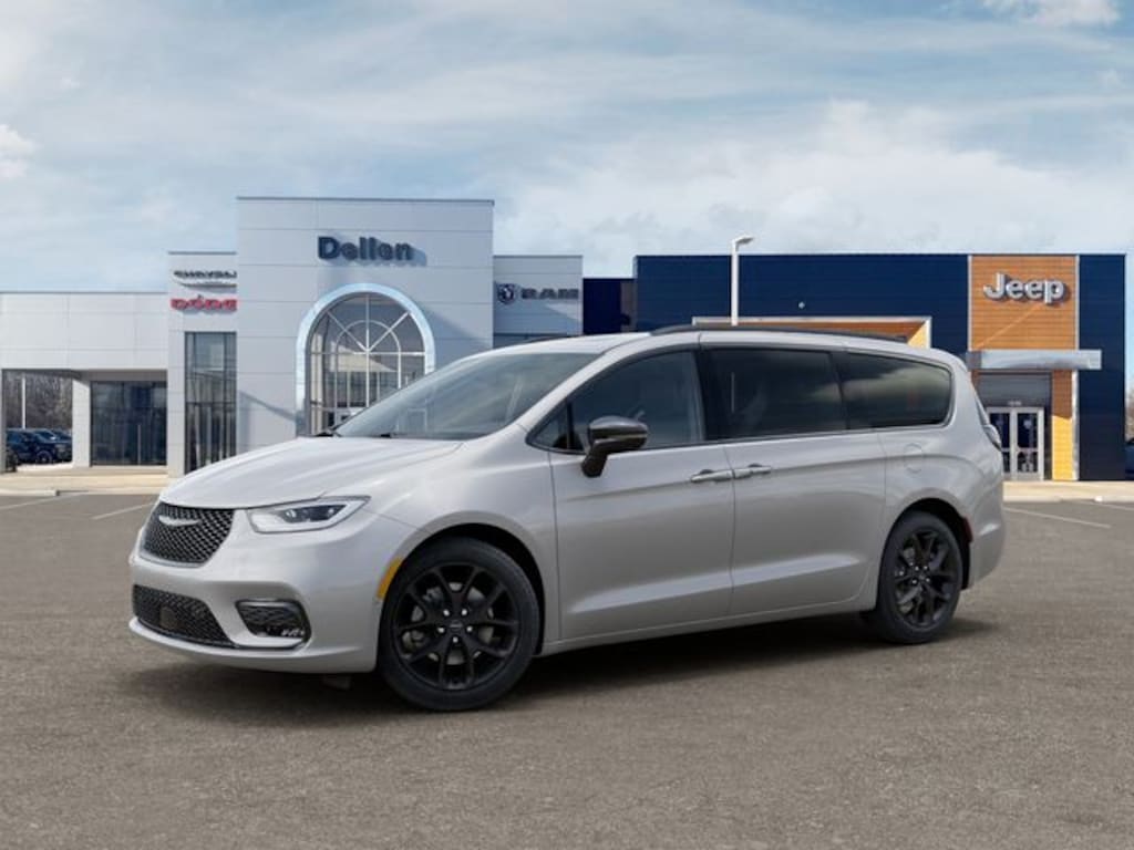 New 2026 Chrysler Pacifica LIMITED AWD Passenger Van