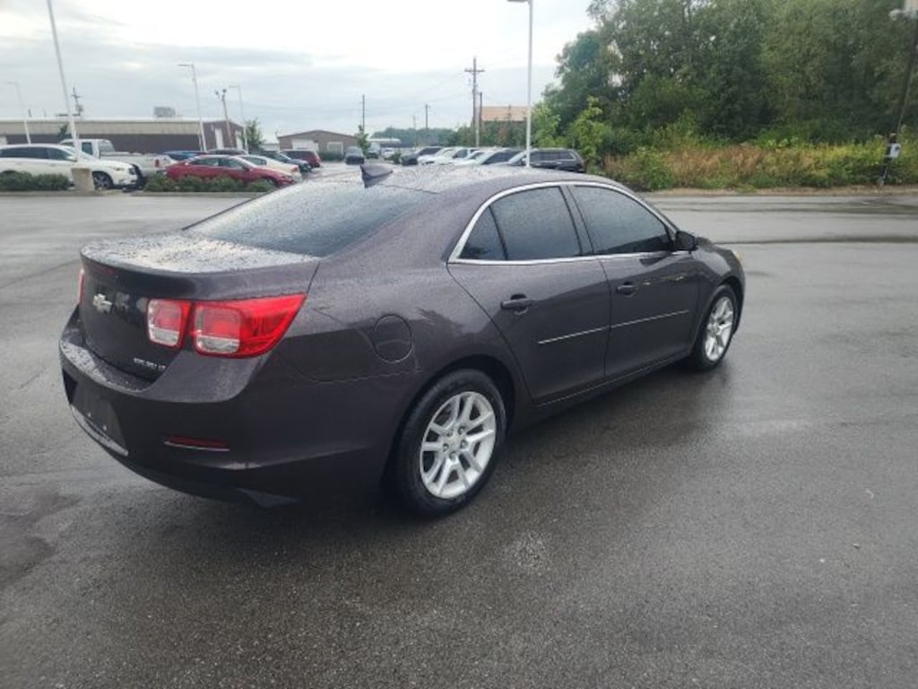 Used 2015 Chevrolet Malibu LT w/1LT Sedan