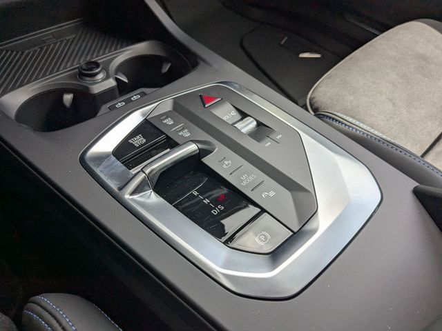 2025 BMW 2 Series M235 - Photo 15
