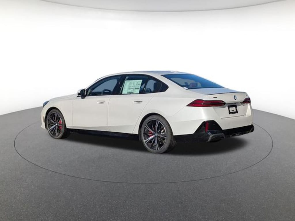 New 2026 BMW 530i xDrive Sedan