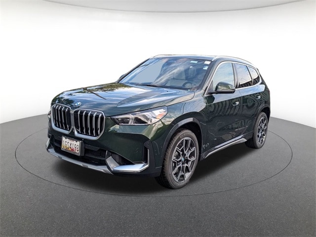 2025 BMW X1 28i's photo