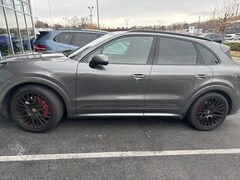 2023 Porsche Cayenne GTS SUV
