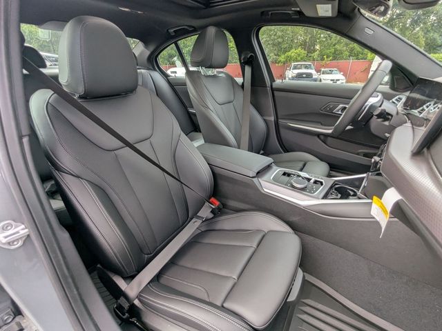 2025 BMW 3 Series 330i - Photo 20