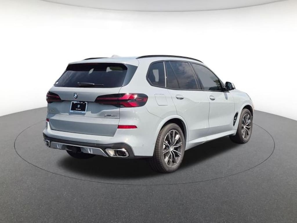 New 2026 BMW X5 xDrive40i SUV