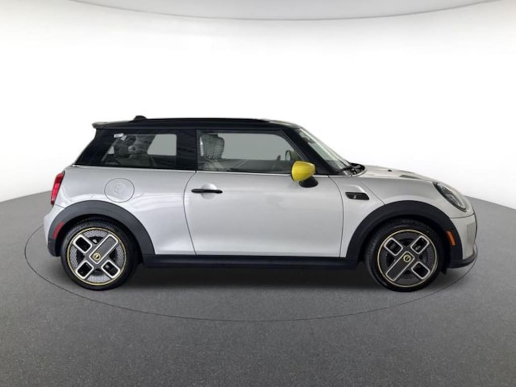 Used 2023 MINI Cooper SE Electric Base Hatchback