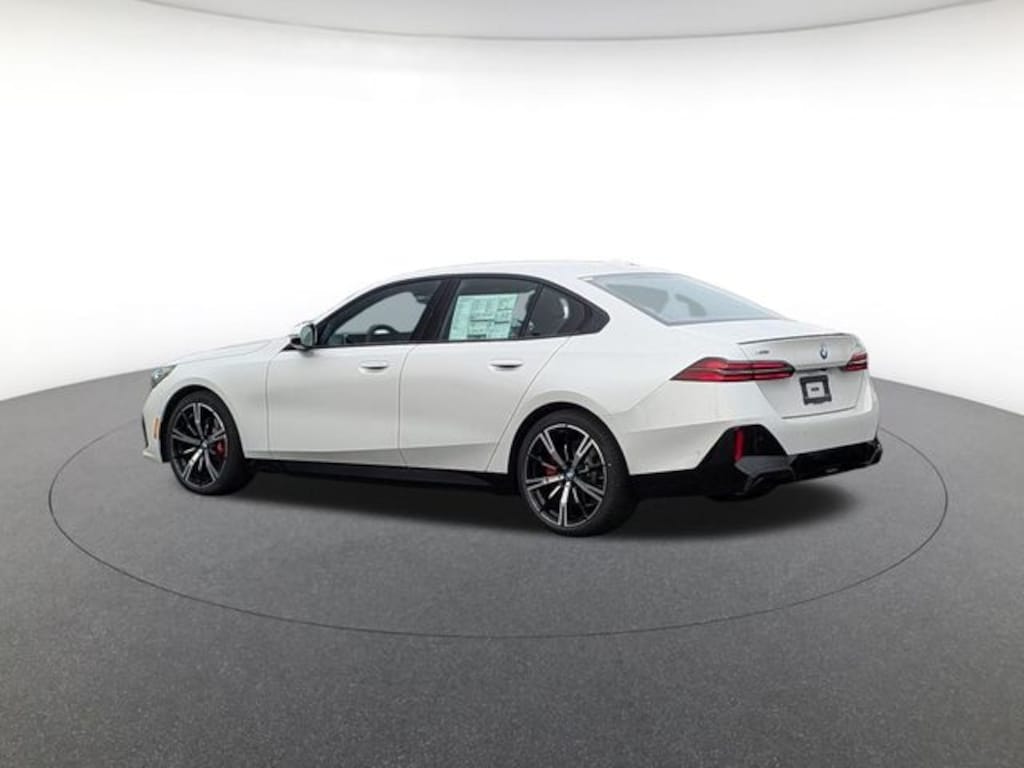 New 2026 BMW 530i xDrive Sedan