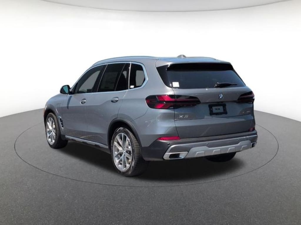 New 2026 BMW X5 PHEV xDrive50e SUV