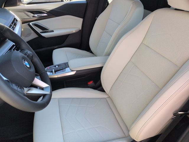 2026 BMW X1 28i - Photo 9