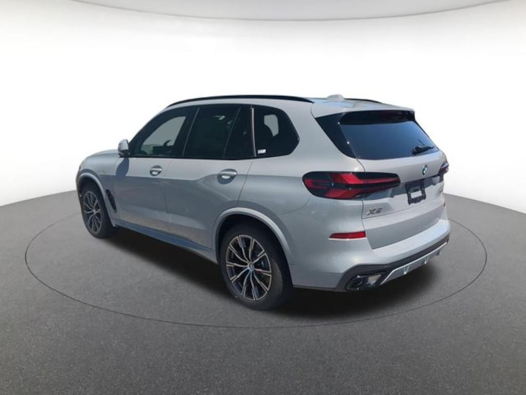 New 2026 BMW X5 xDrive40i SUV