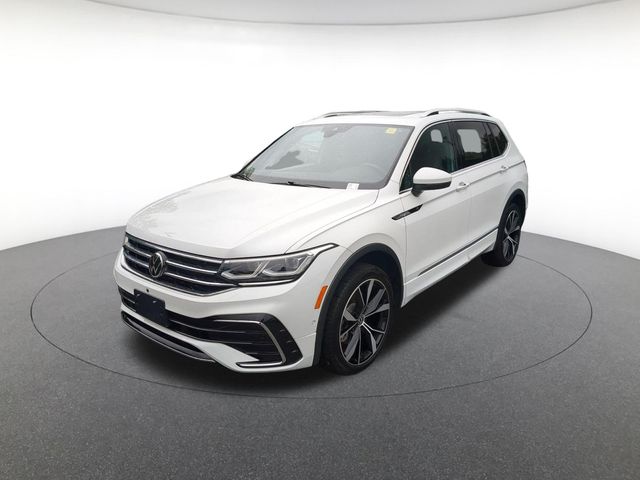 2024 Volkswagen Tiguan 2.0T SEL R-Line 4Motion's photo