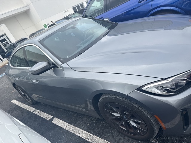 2023 BMW i4 35's photo