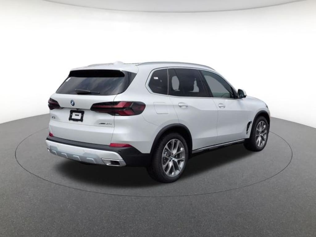 New 2026 BMW X5 PHEV xDrive50e SUV