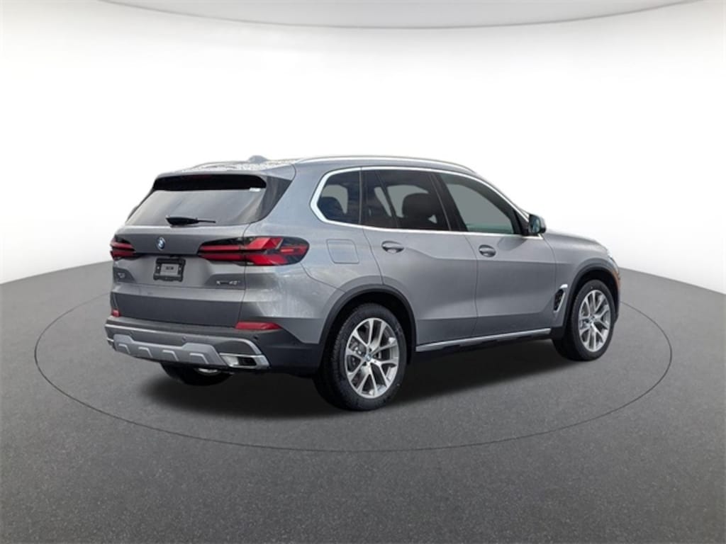 New 2026 BMW X5 xDrive40i SUV
