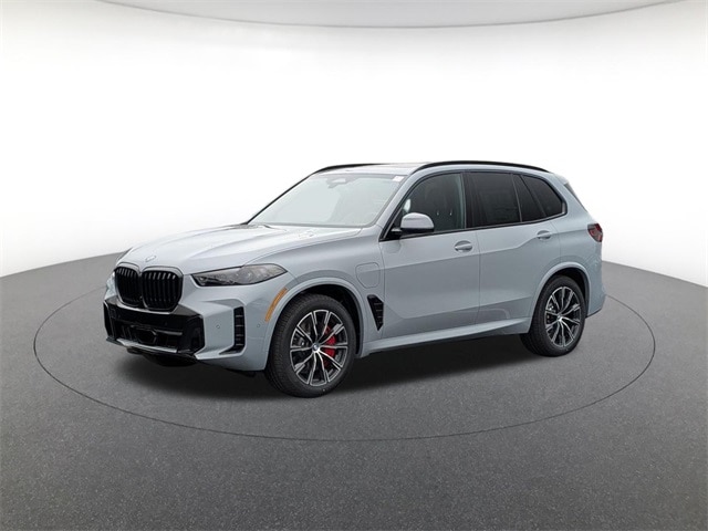 2026 BMW X5 50e's photo