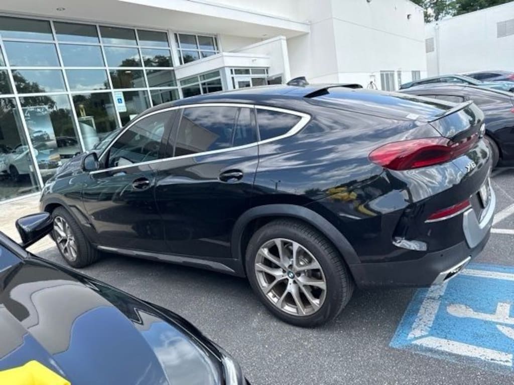 Used 2021 BMW X6 xDrive40i SUV