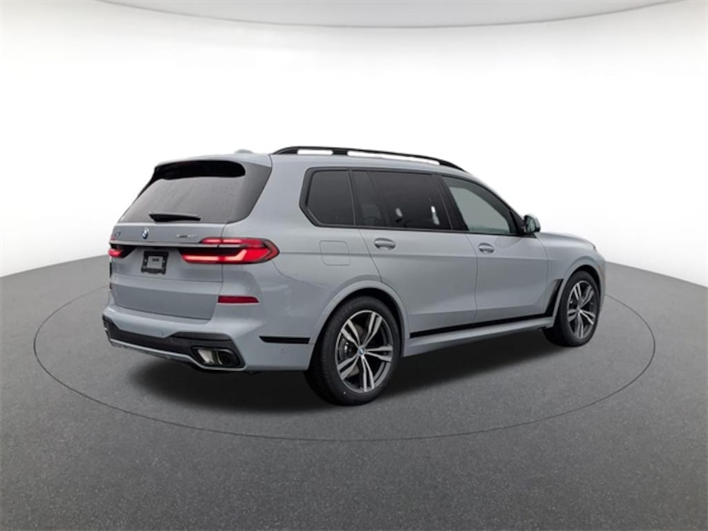 New 2026 BMW X7 xDrive40i SUV