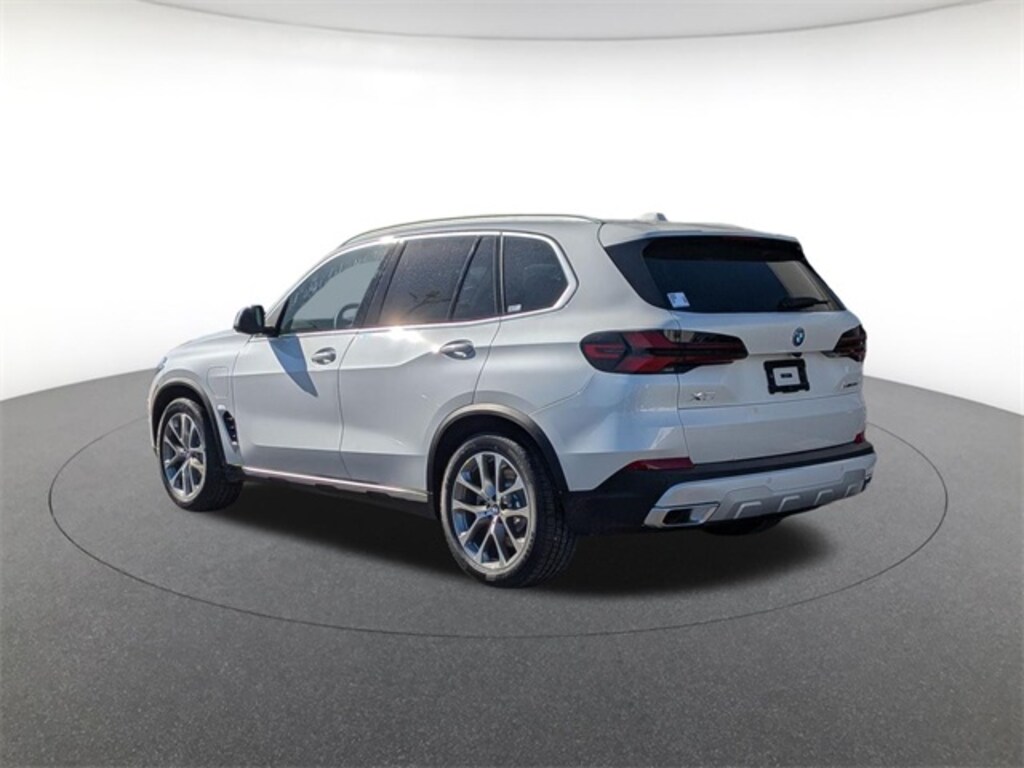 New 2026 BMW X5 PHEV xDrive50e SUV