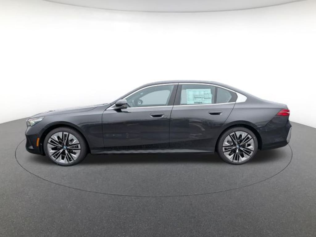 New 2026 BMW 530i xDrive Sedan