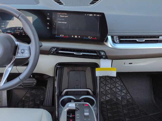 2026 BMW X1 28i - Photo 13