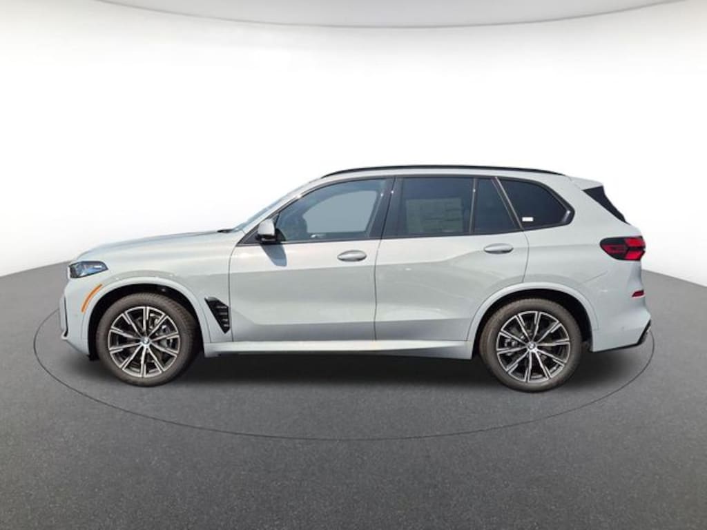 New 2026 BMW X5 xDrive40i SUV