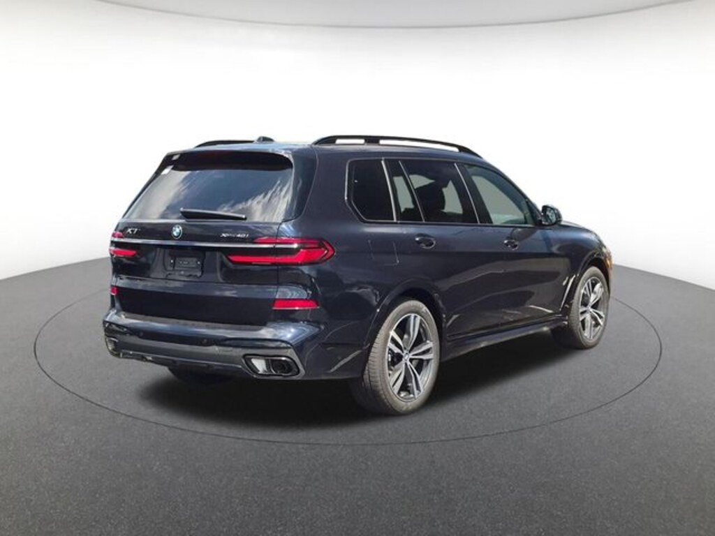New 2027 BMW X7 xDrive40i SUV