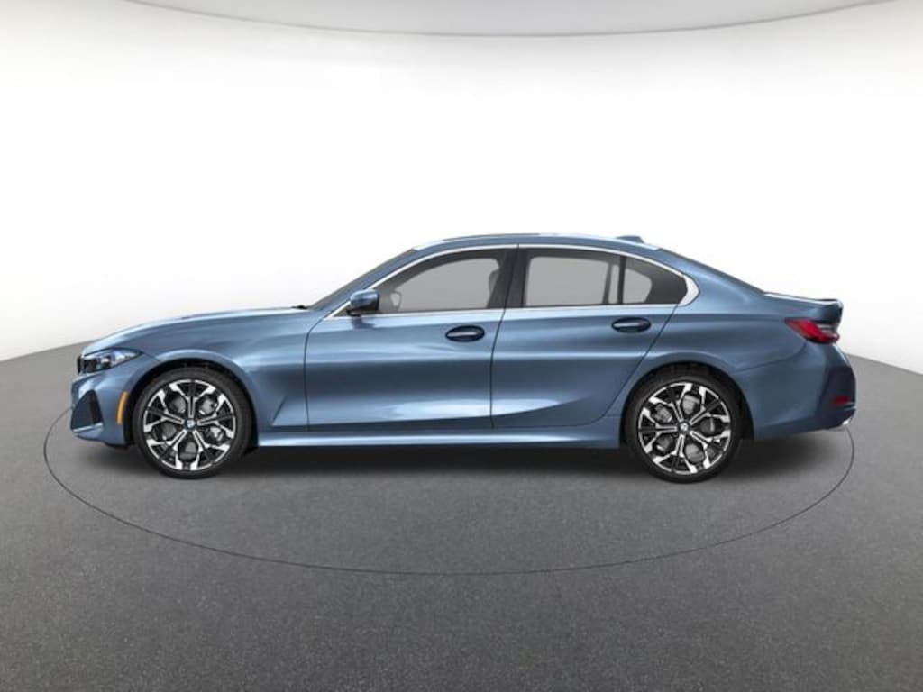 New 2026 BMW 330i xDrive Sedan