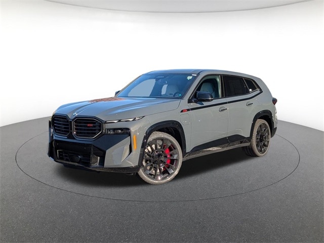 2026 BMW XM Base's photo