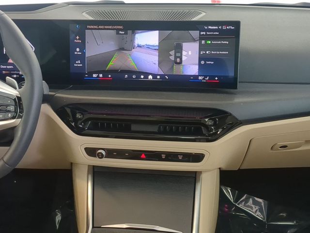 2025 BMW 3 Series 330i - Photo 15