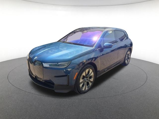 2022 BMW iX xDrive50's photo