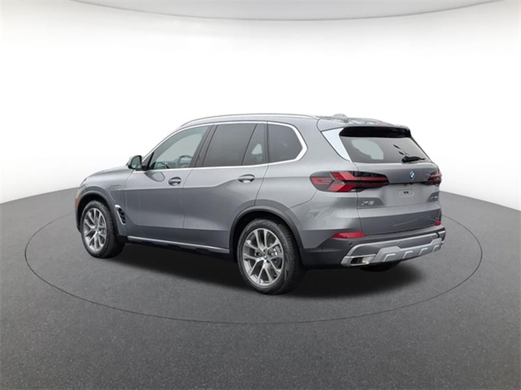 New 2026 BMW X5 PHEV xDrive50e SUV