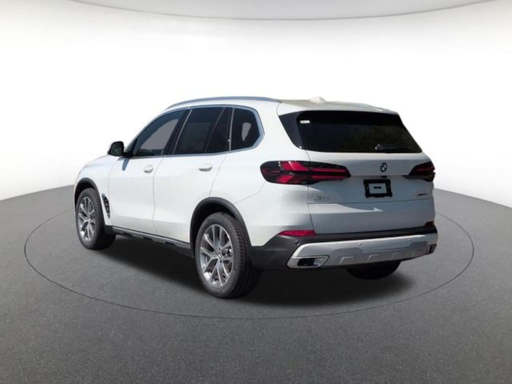 New 2026 BMW X5 xDrive40i SUV